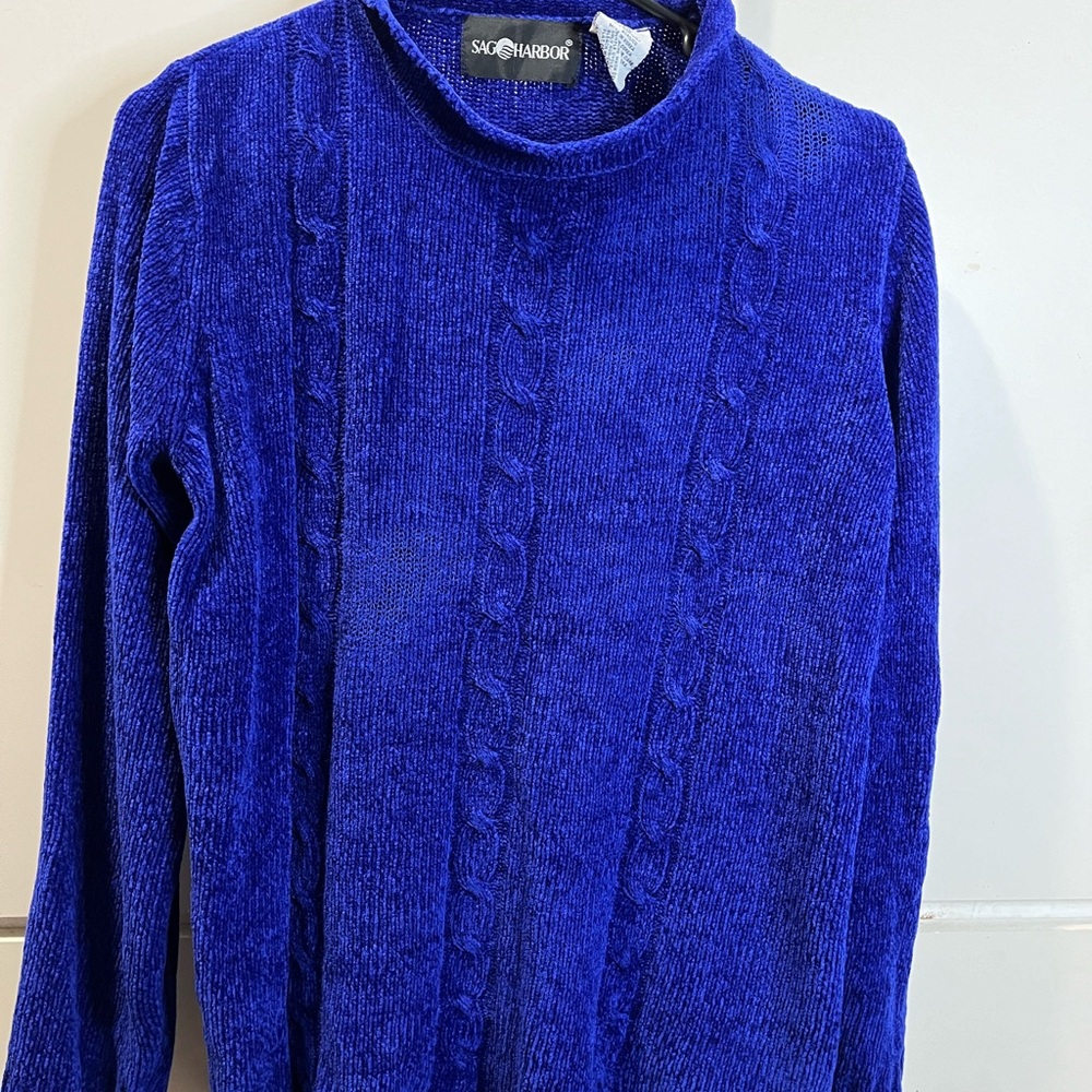Women's Blue Sweater